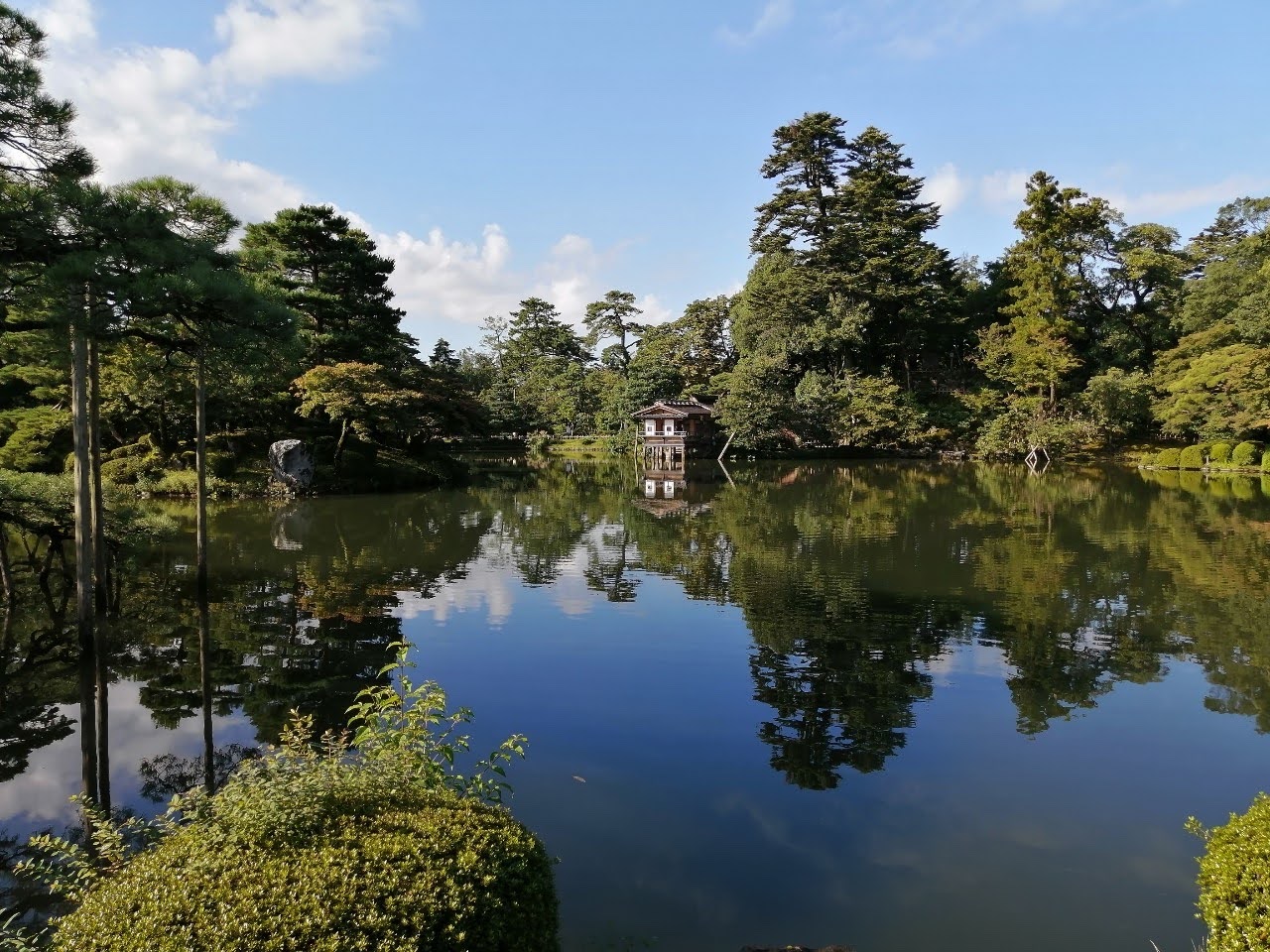 kenrokuen kasumigaike